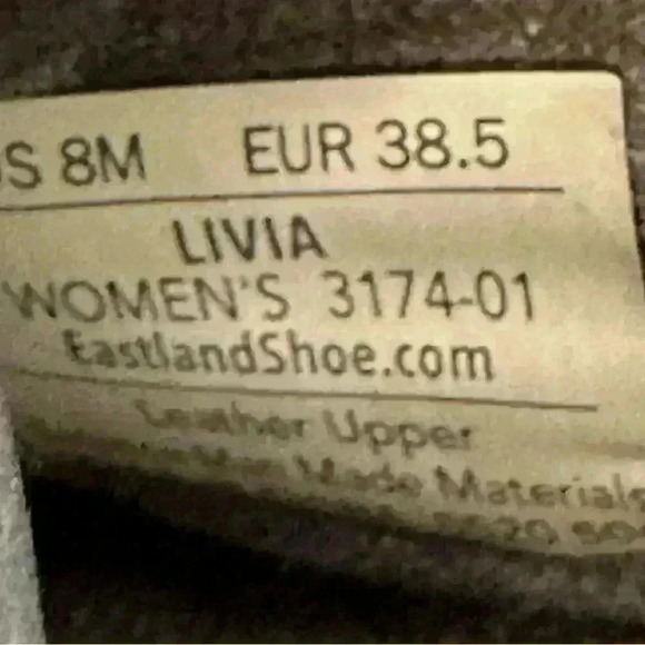 Eastland size 8M black suede shoe with buckle accent - Picture 8 of 8